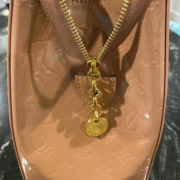 Louis Vuitton purse - Picture 2 of 6